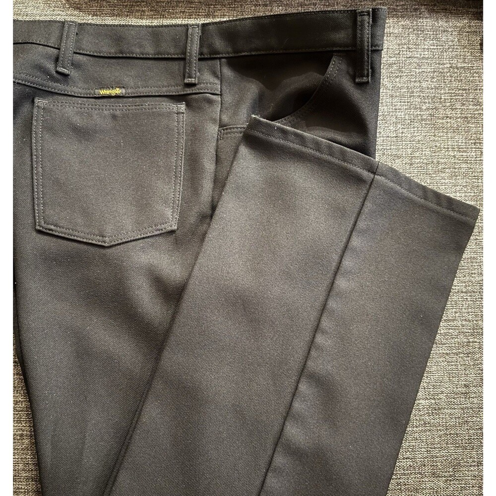Wrangler 82BK Men’s Black Pants 38x31 Straight Leg Workwear Durable Classic Fit